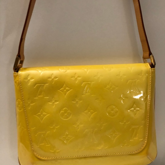 Monogram Yellow Vernis - Picture 3 of 12